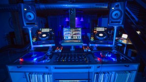 dj-booth-show-your-setup-header